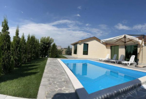 Gilas House